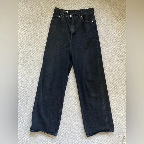 Levi’s High Loose Denim TAILORED Jeans - Black, size 27 W x 31 L - Picture 2 of 4